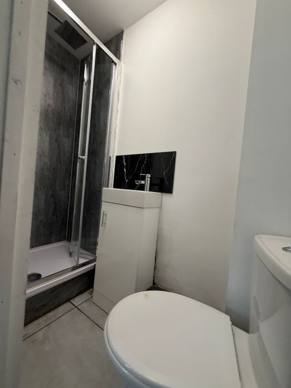 Property photo 3 of 3