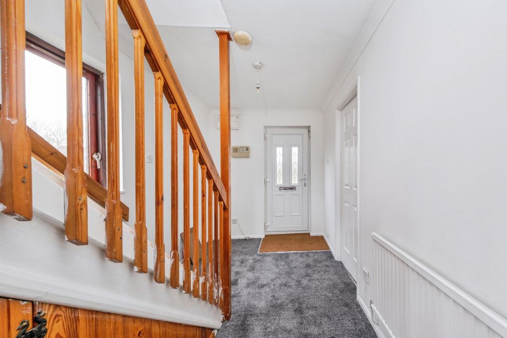 Property photo 3 of 20