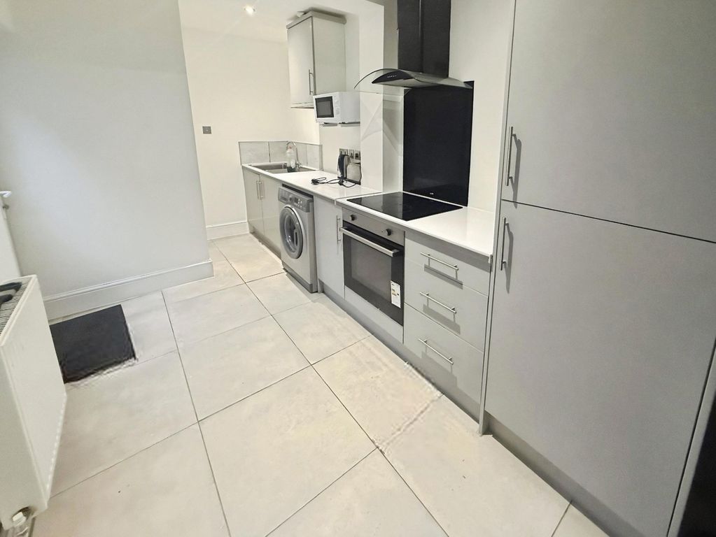 Property photo 2 of 14 Picture No. 04