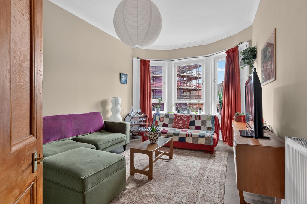 Property photo 3 of 35 Pbox-Img.Jpg