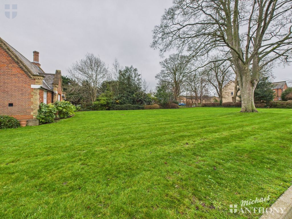 Property photo 3 of 12 51E6E93694E542d083Db50939E580E0B_80_Cam03852G0-Pr0496-Still014