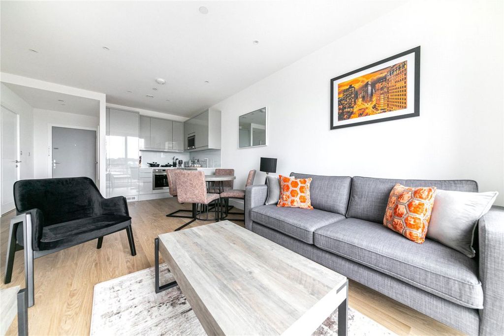 Property photo 2 of 6