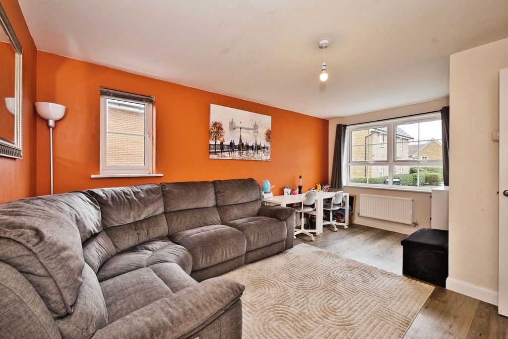 Property photo 2 of 20 Pbox-Img.Jpg