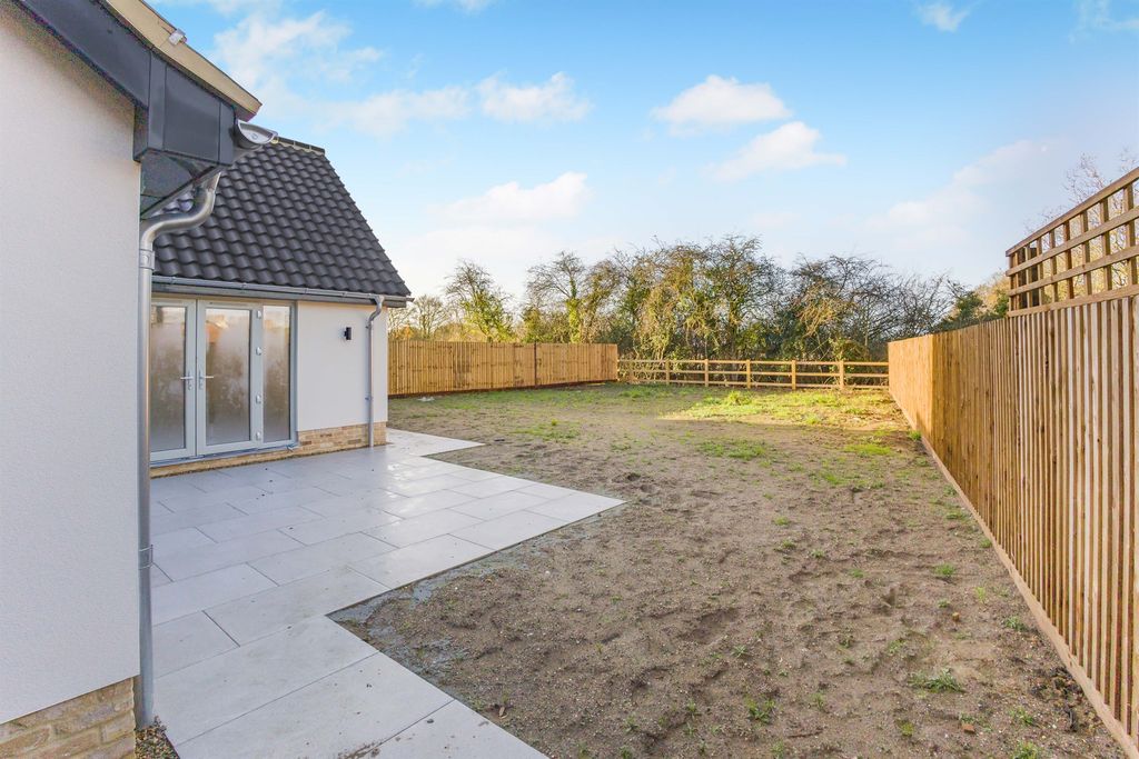 Property photo 3 of 16