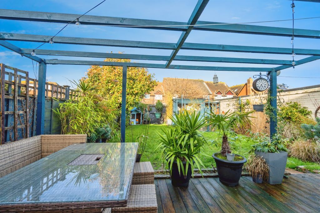 Property photo 2 of 13