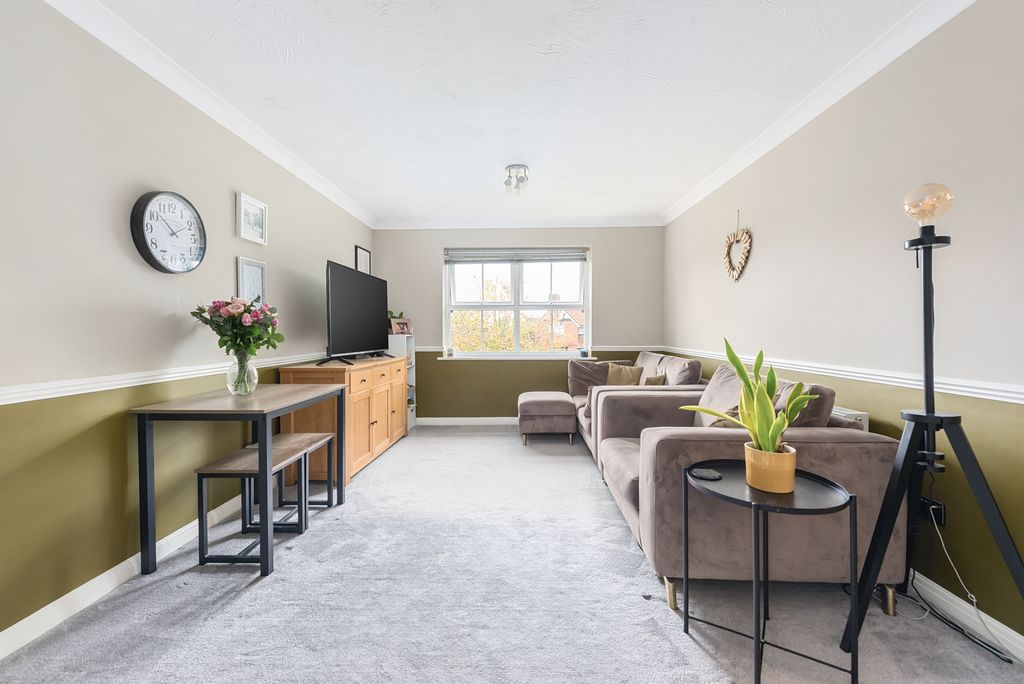 Property photo 2 of 13 Lounge/Diner