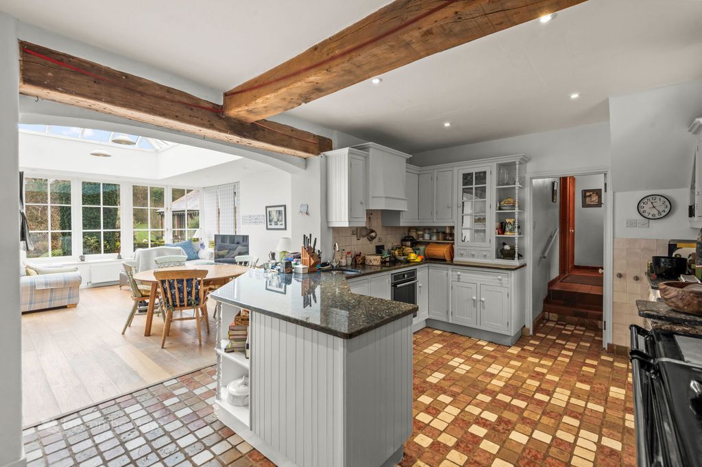 Property photo 3 of 50