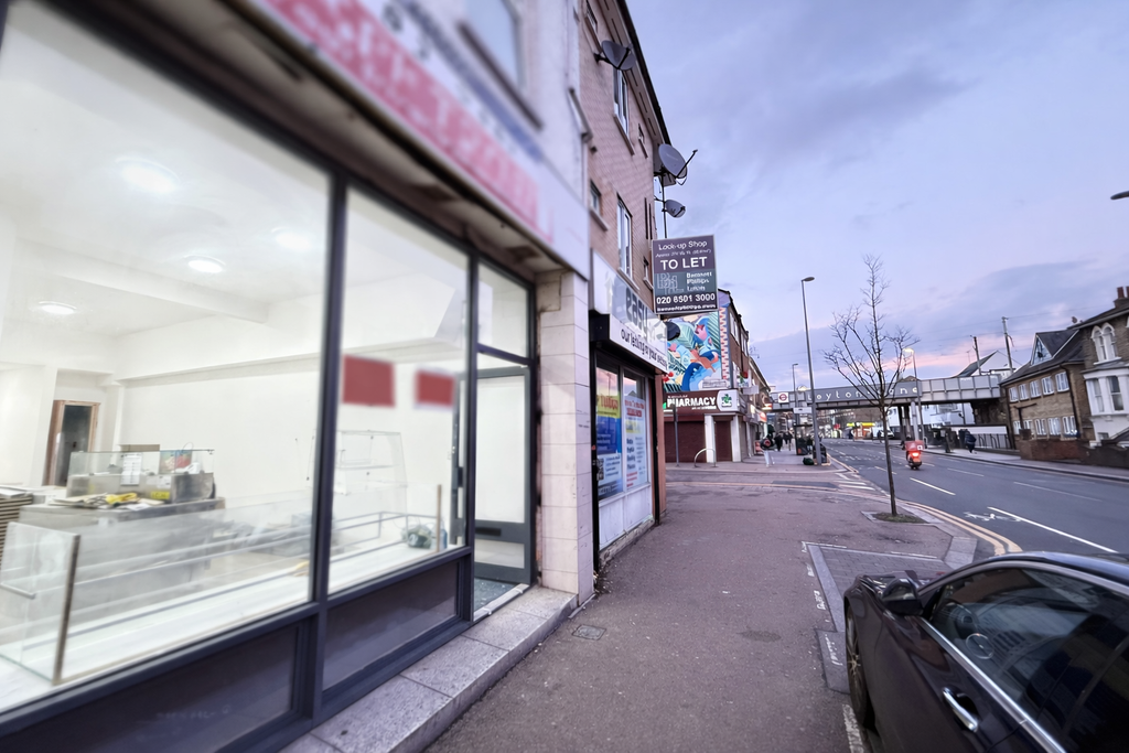 Property photo 1 of 9