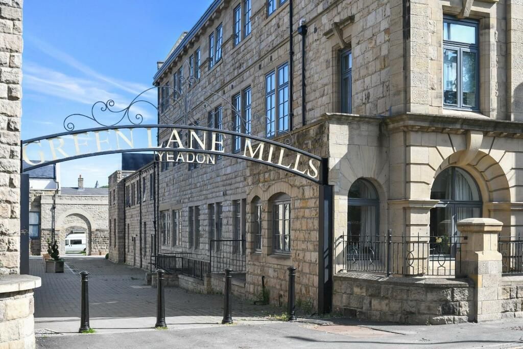 Property photo 1 of 11 Front (Exterior)