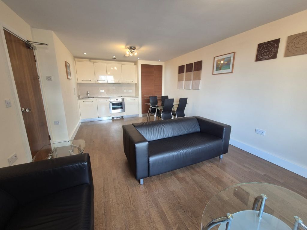 Property photo 2 of 18 Living Room