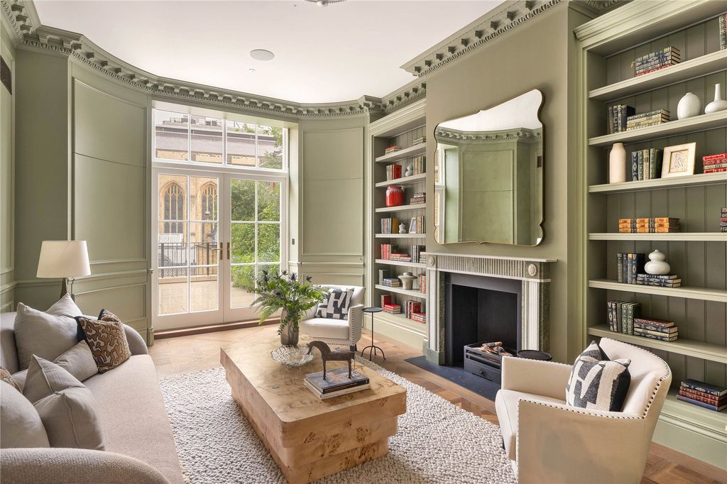 Property photo 3 of 20 Drawing Room