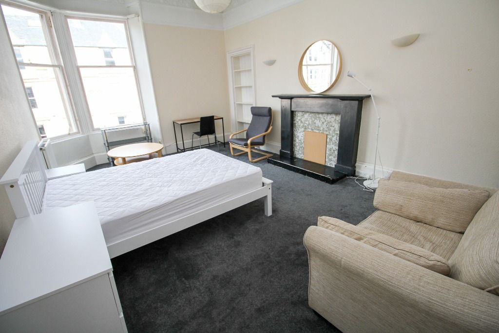 Property photo 3 of 9 Photo 3