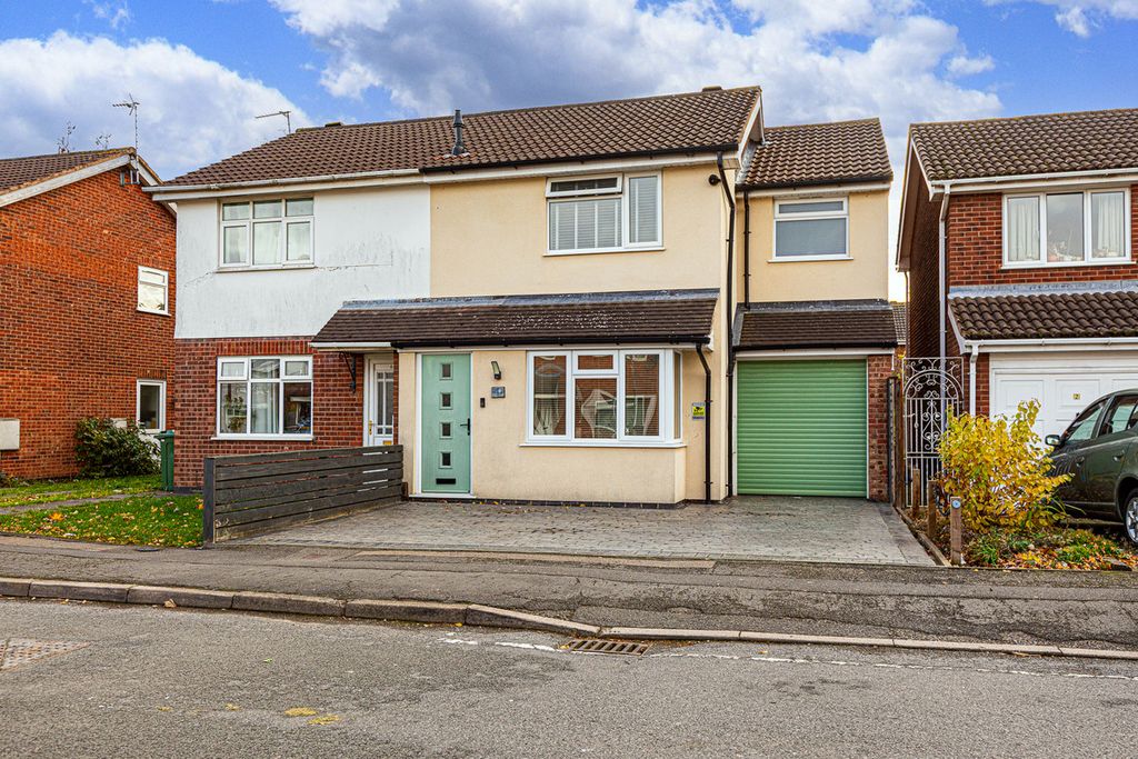 Property photo 2 of 13