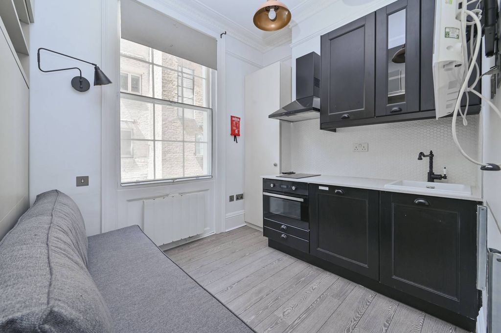 Property photo 1 of 4