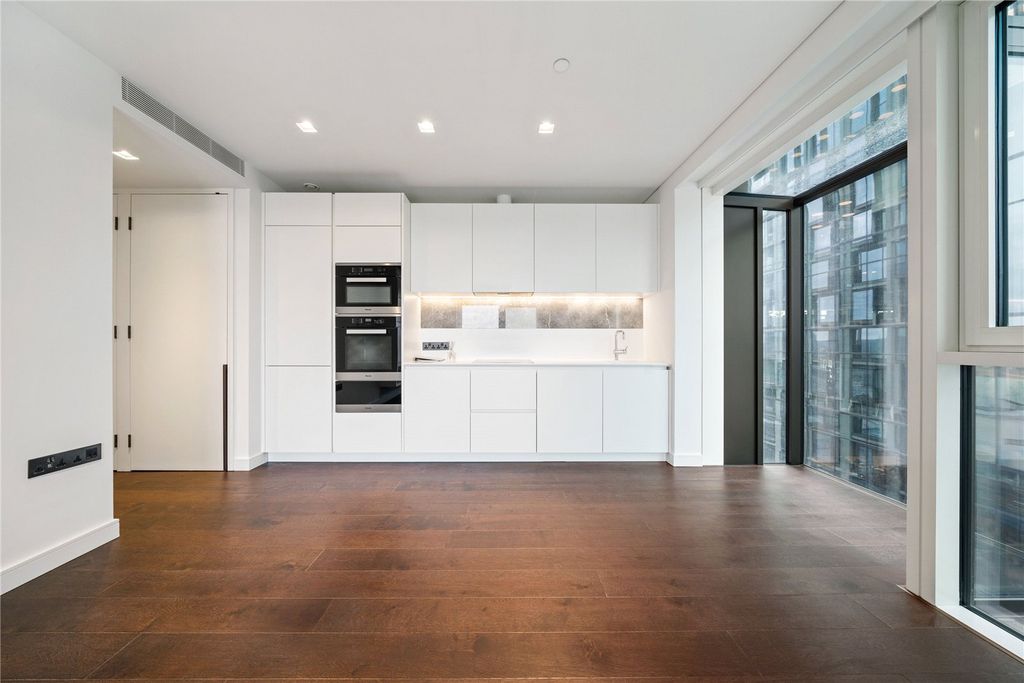 Property photo 1 of 10 Open Plan Living