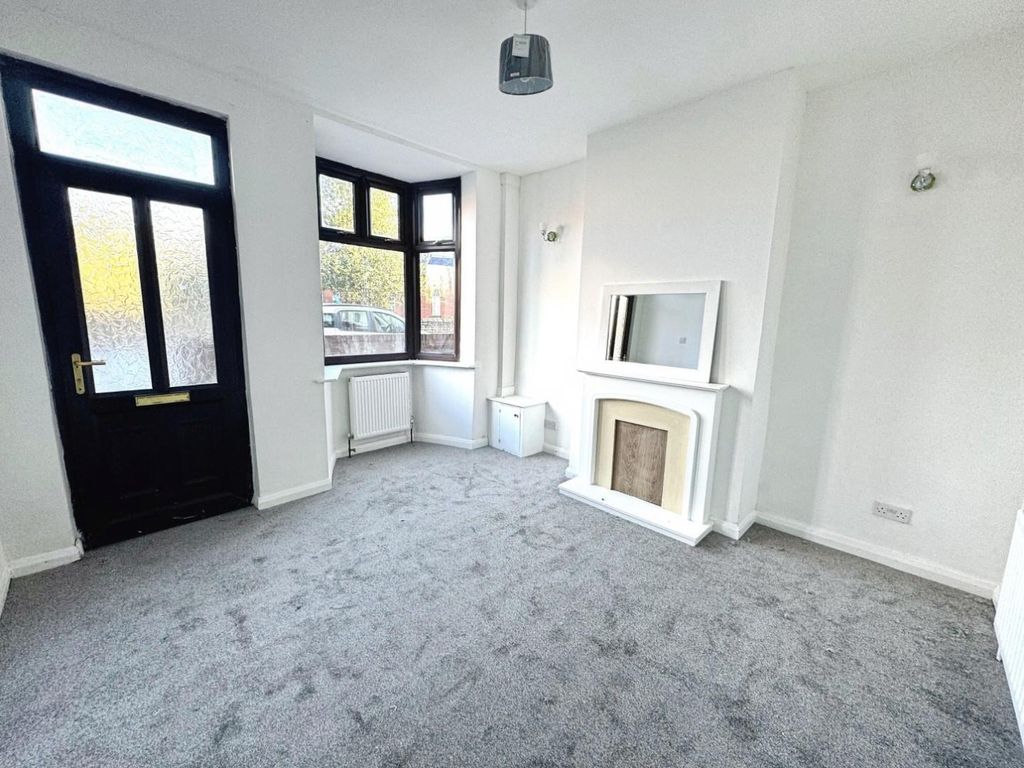 Property photo 3 of 8 F797Fa88-Living 20Room.Jpg