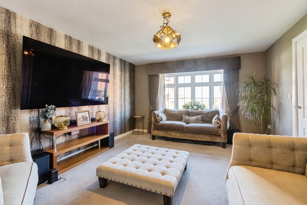 Property photo 2 of 20 Pbox-Img.Jpg