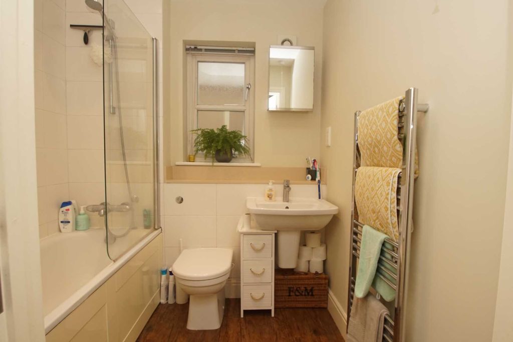 Property photo 2 of 16 Photo