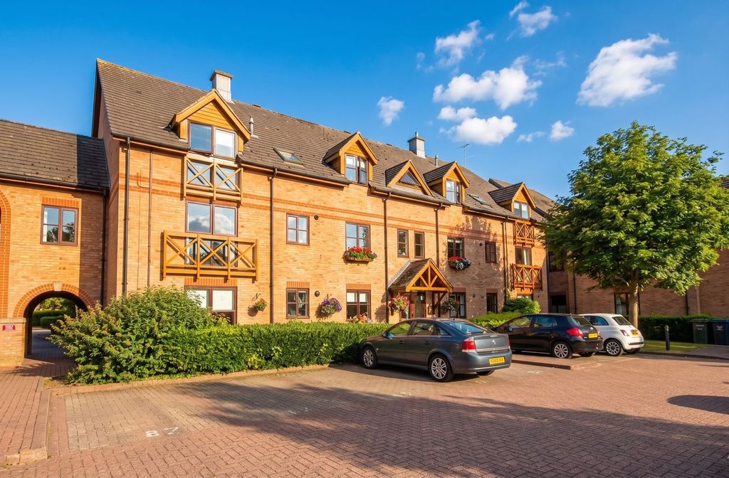 Property photo 1 of 7