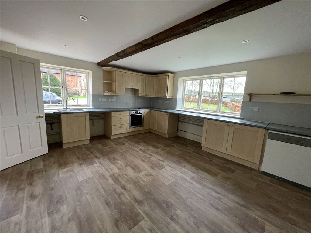 Property photo 3 of 14 Picture No. 04