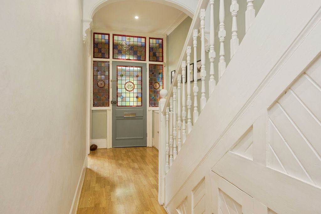 Property photo 2 of 20 Pbox-Img.Jpg