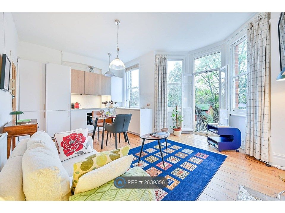 Property photo 2 of 14 Living Room