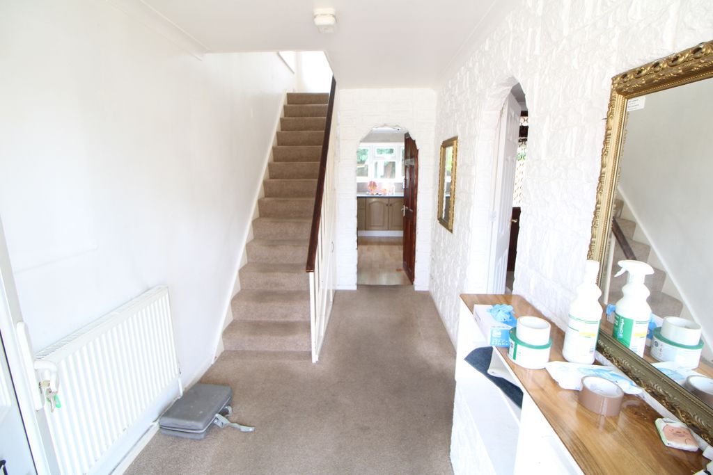 Property photo 2 of 18 Img_8925