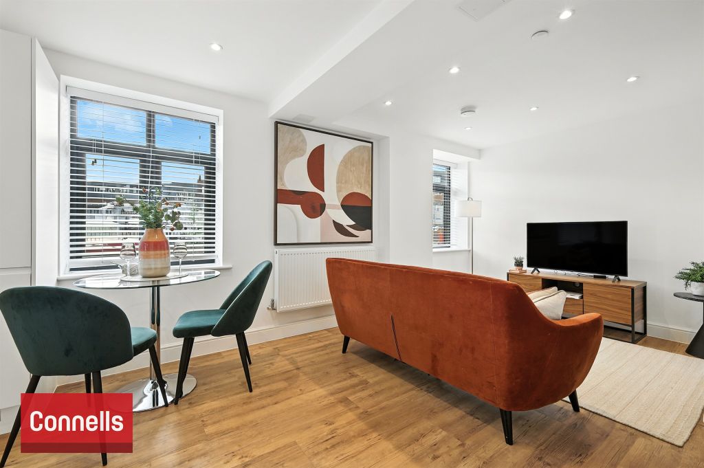 Property photo 1 of 18