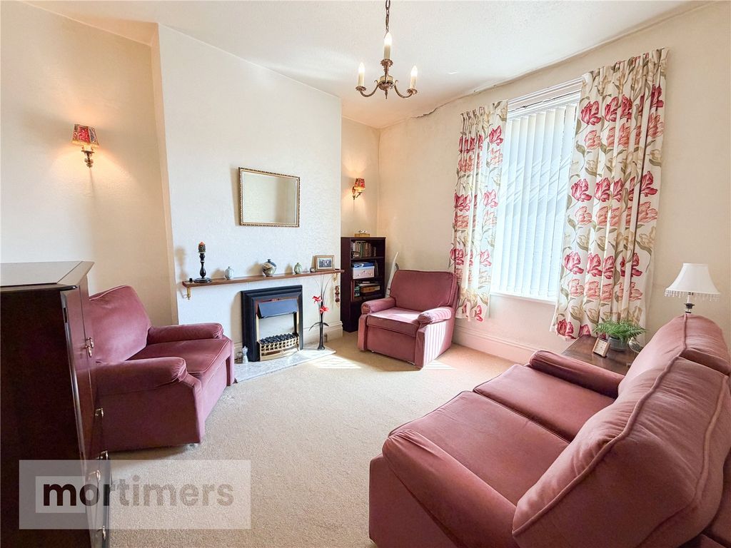 Property photo 2 of 15 Dining Room