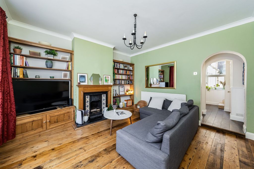 Property photo 2 of 24 4973