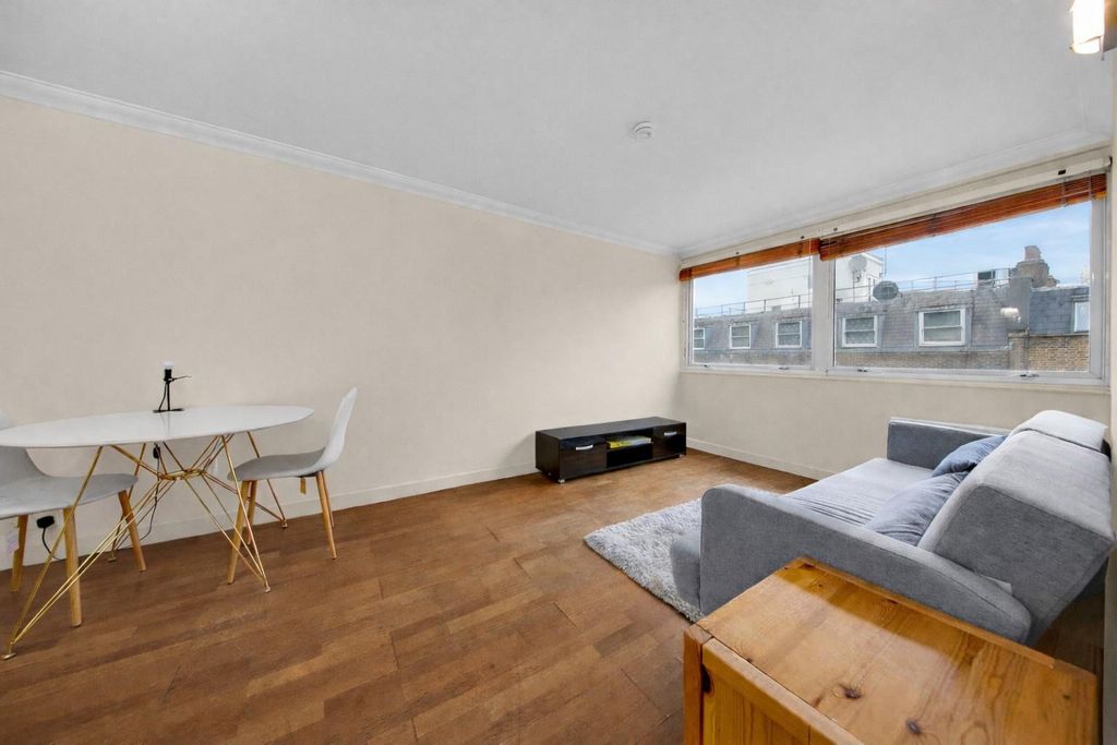 Property photo 2 of 9 Living Room.Jpg