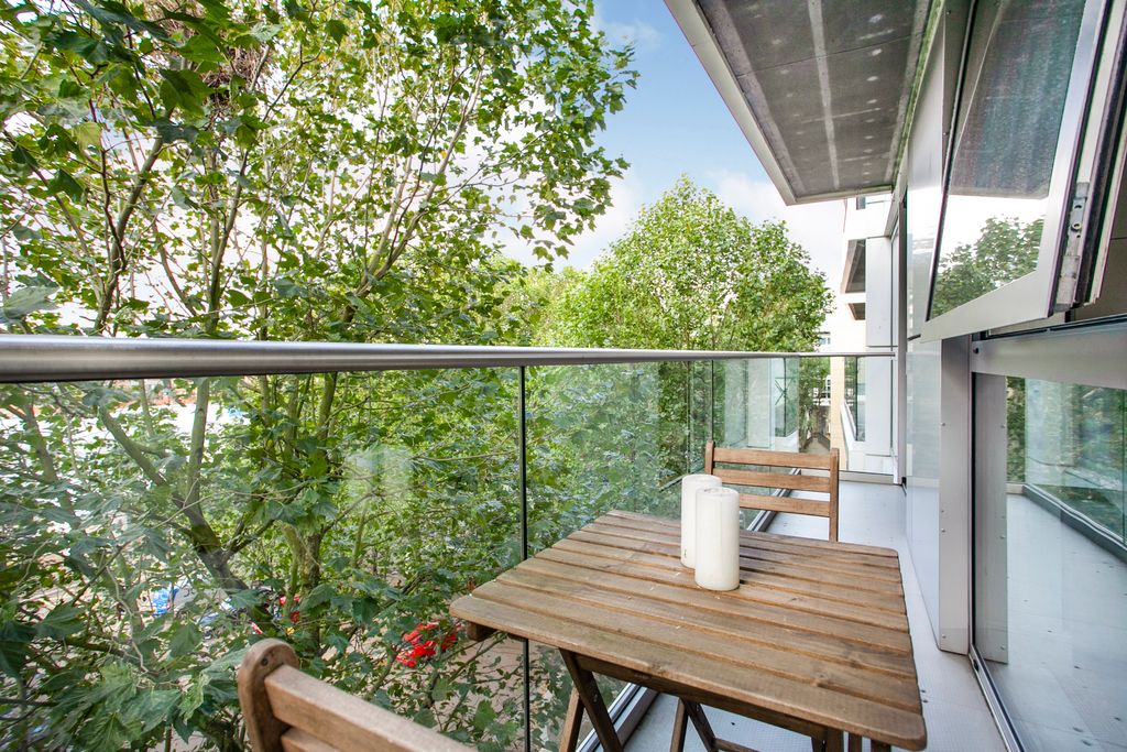 Property photo 3 of 18 Photo 7