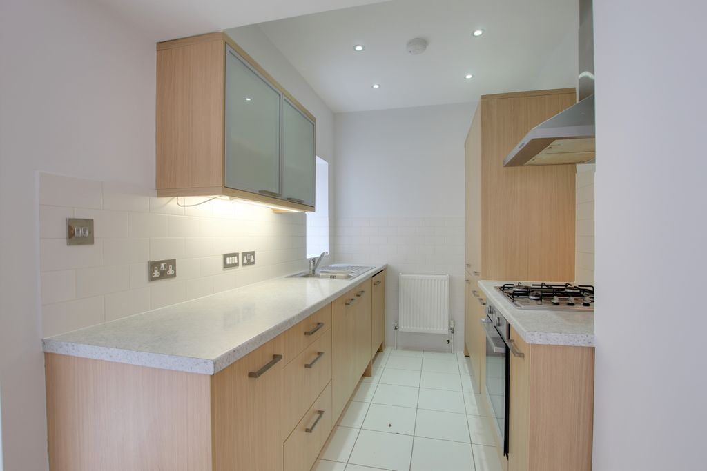 Property photo 3 of 6 3 Kitchen.Jpg