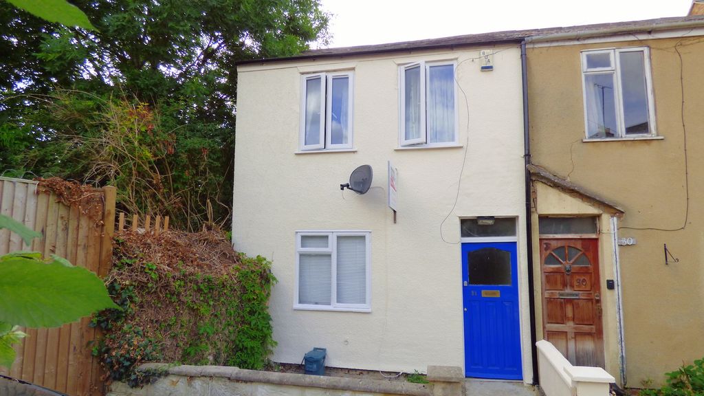 Property photo 1 of 9 Front