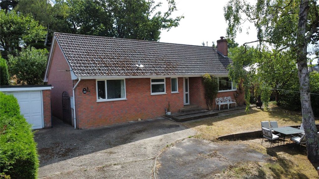Property photo 1 of 11 Picture No. 01