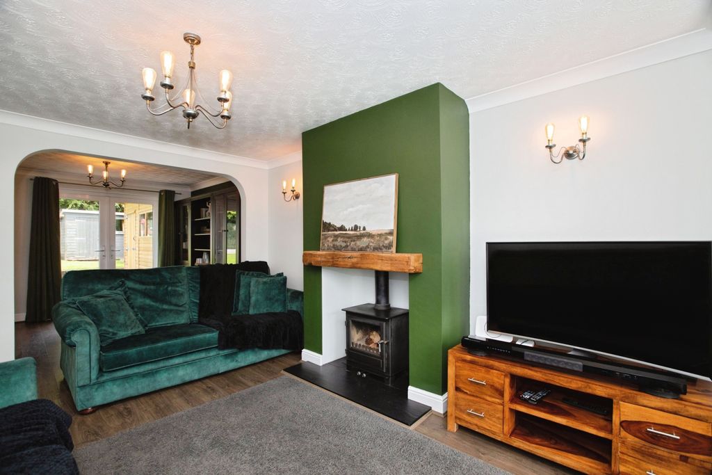 Property photo 3 of 20 Img_2393