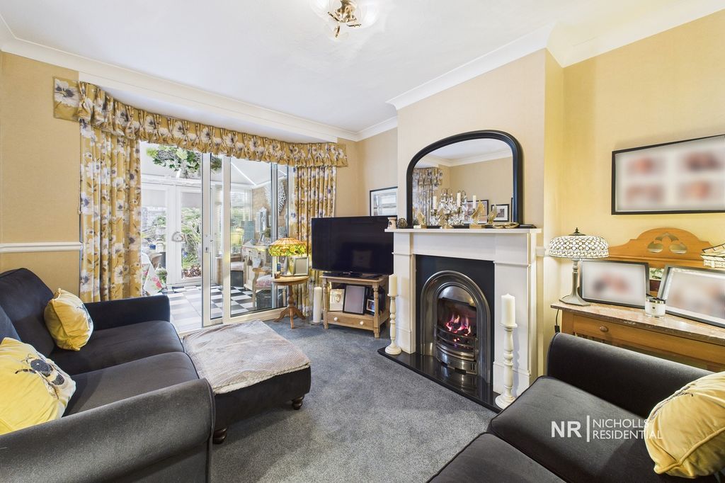 Property photo 3 of 19 Rear Reception Room