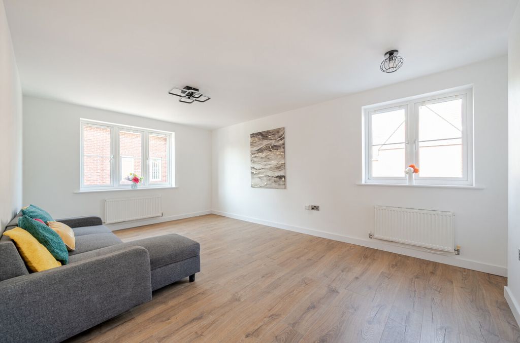 Property photo 3 of 14 1501542-5-6A70cc1...