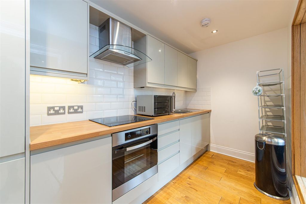 Property photo 3 of 11 W-5438.Jpg
