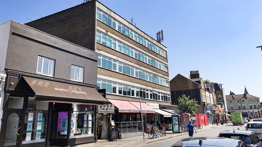 Property photo 3 of 6 Gable House Chiswick W4 Office To Let Ex1.Jpg