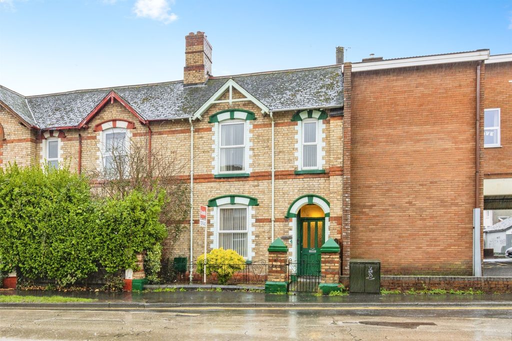 Property photo 1 of 24