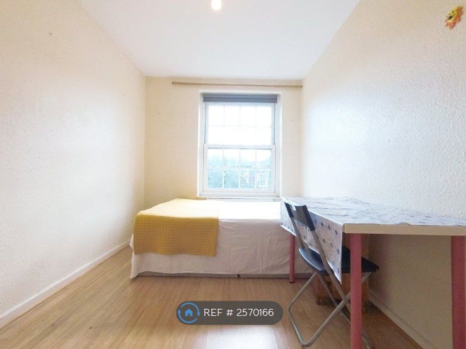 Property photo 3 of 5