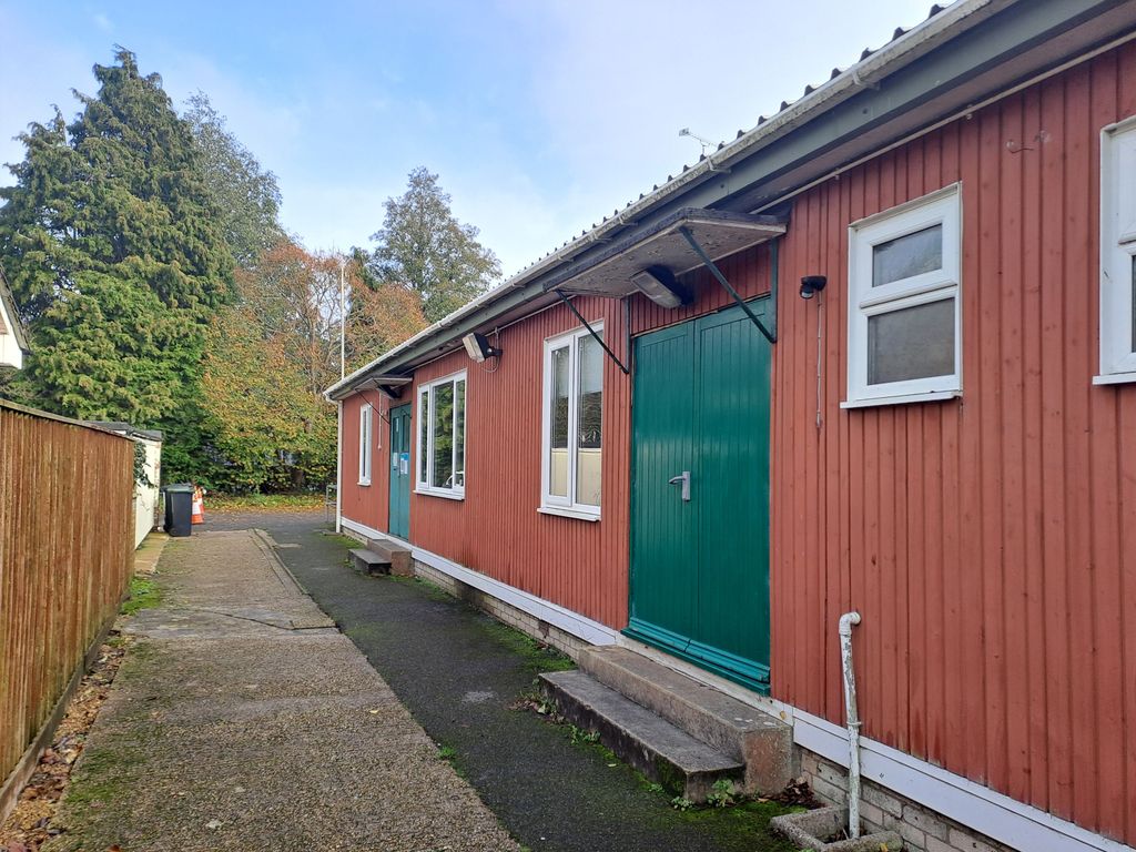 Property photo 1 of 4