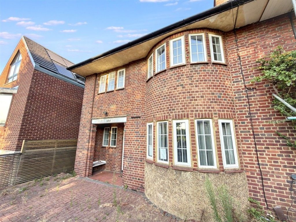 Property photo 2 of 14