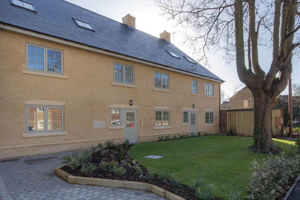 Property photo 1 of 6 Main