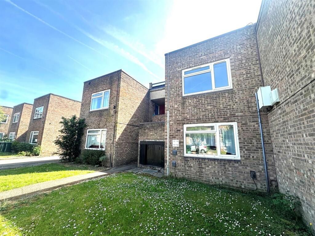 Property photo 1 of 9