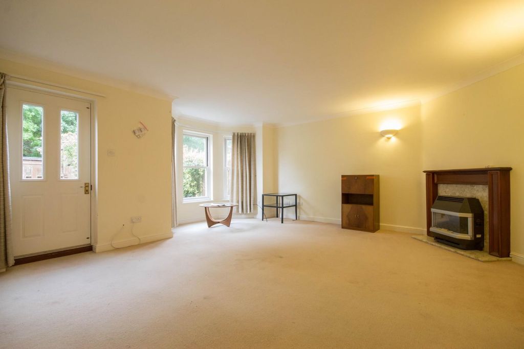 Property photo 2 of 12 Img_9896.Jpg