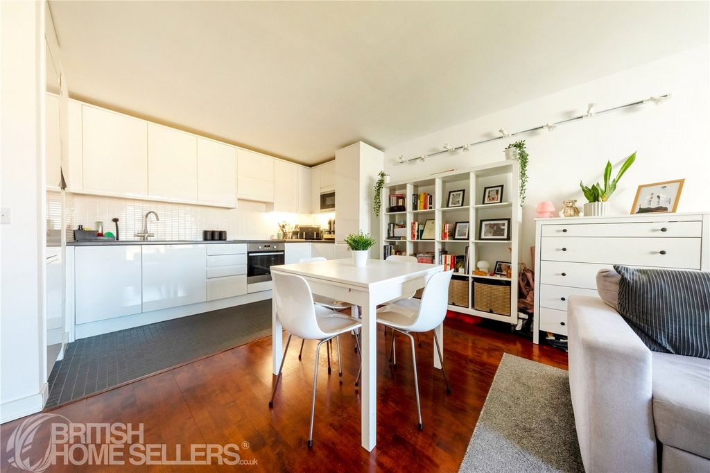 Property photo 2 of 15 Picture No. 07