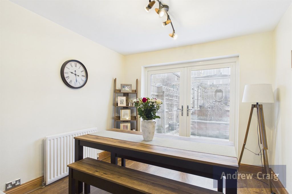 Property photo 3 of 21 Dining Room