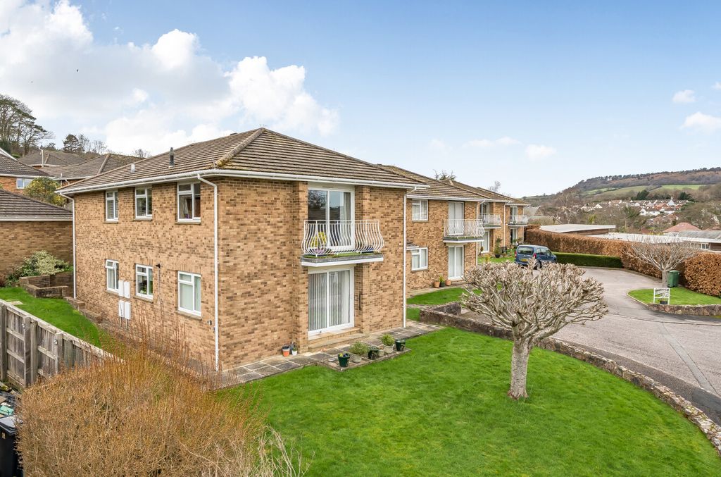 3 bed flat for saleBalfours, Sidmouth, Devon EX10